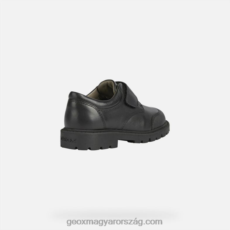 fiúk shaylax fiú Geox fekete RR8TR2001